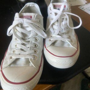 Size 11 Women's White Converse